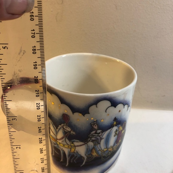 Vintage Cardrew Disney Cinderella coach mug made in England Limited Edition - Picture 2 of 10